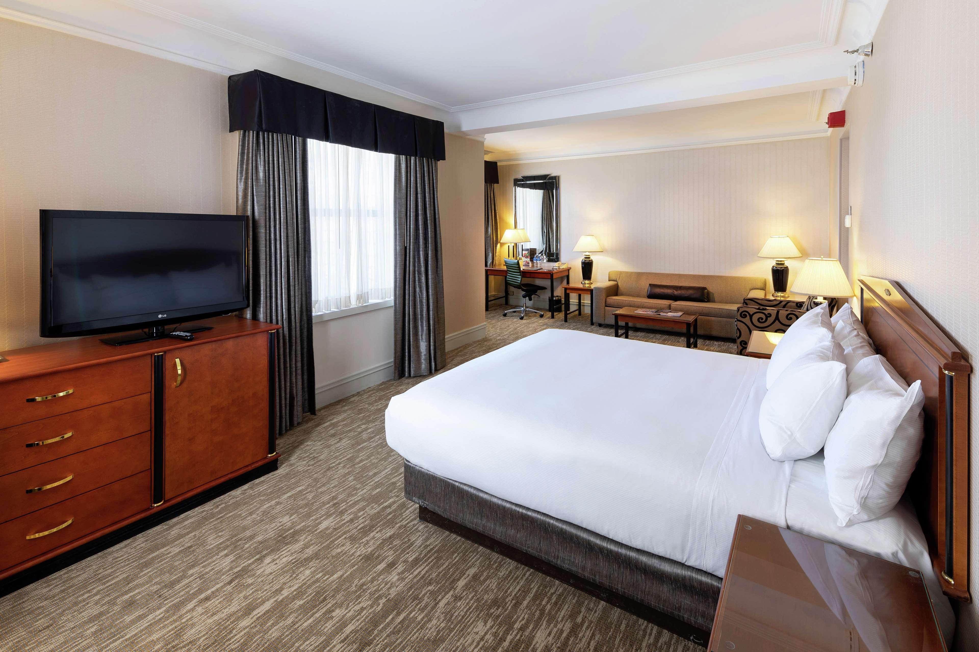Hilton Netherland Plaza 4* Cincinnati